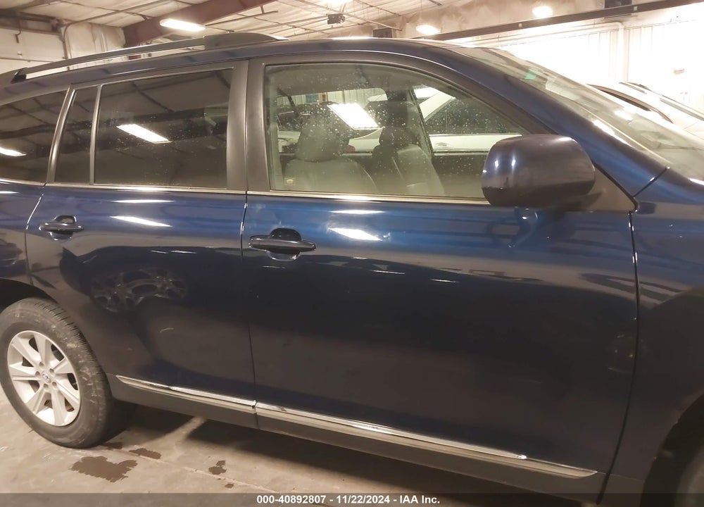 2013 TOYOTA HIGHLANDER SE V6 VIN: 5TDBK3EH6DS260277