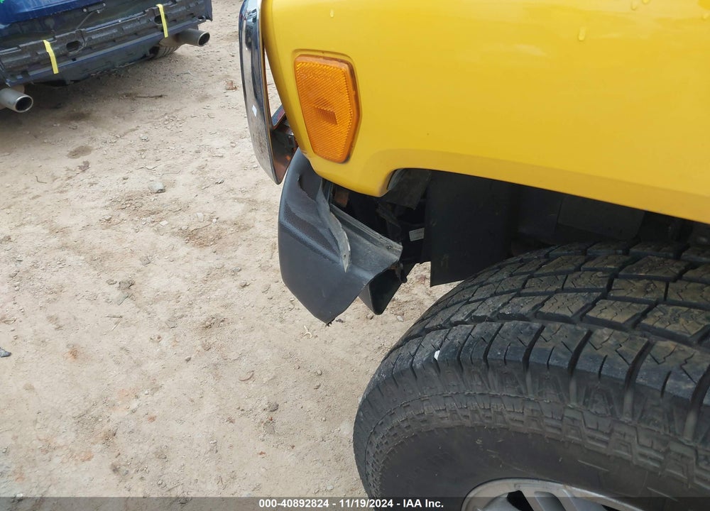 2006 HUMMER H3 SUV VIN: 5GTDN136368189187