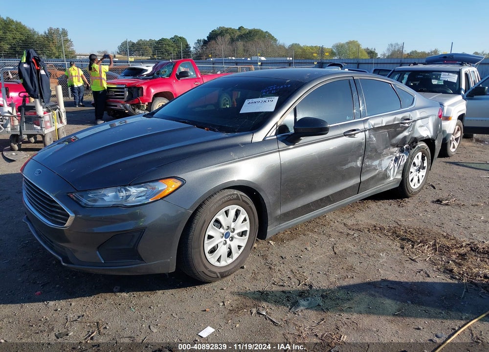 2020 FORD FUSION VIN: 3FA6P0G75LR160832