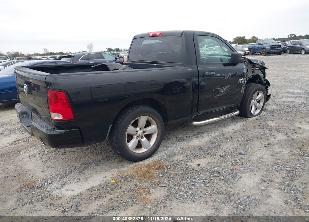 2014 RAM 1500 EXPRESS VIN: 3C6JR6AT1EG141966