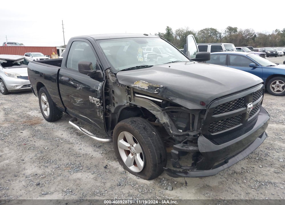 2014 RAM 1500 EXPRESS VIN: 3C6JR6AT1EG141966