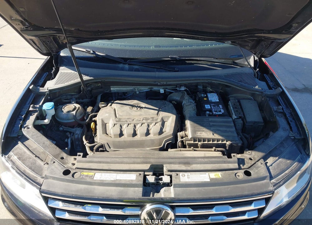 2019 VOLKSWAGEN TIGUAN 2.0T SE/2.0T SEL/2.0T SEL R-LINE/2.0T SEL R-LINE BLACK VIN: 3VV2B7AX3KM107651