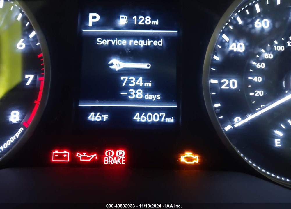 2020 HYUNDAI ELANTRA VIN: 5NPD74LF0LH555834