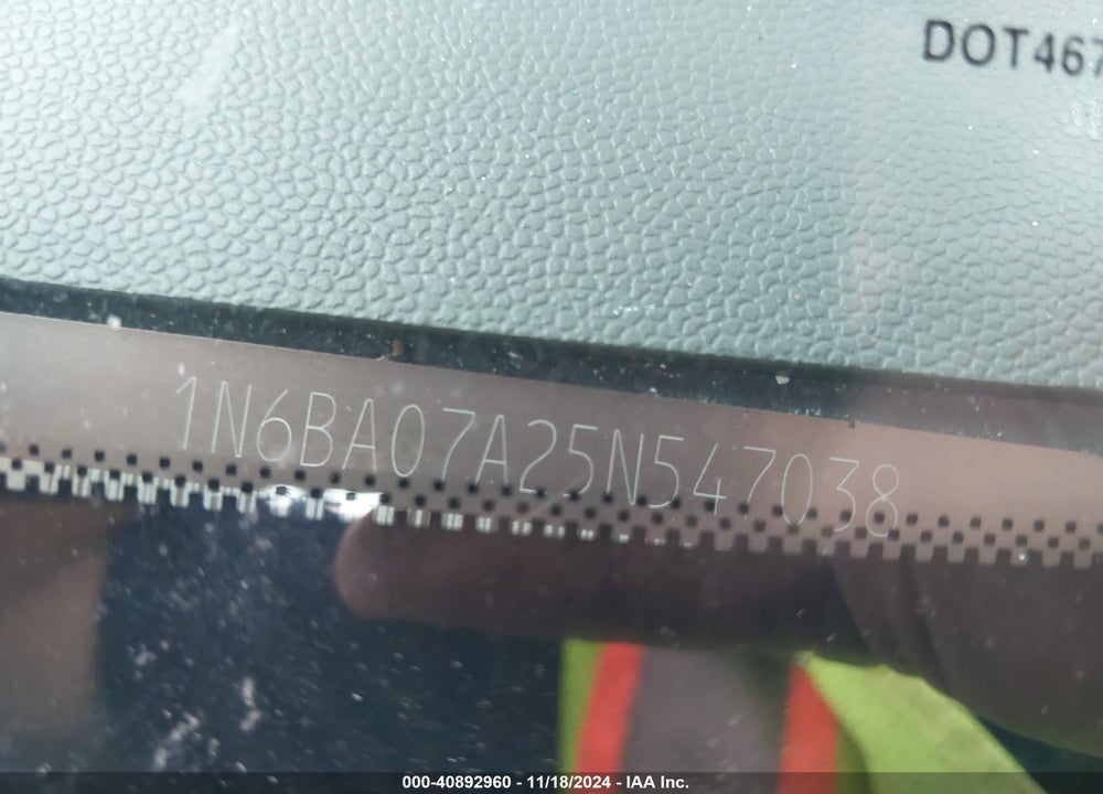 2005 NISSAN TITAN SE VIN: 1N6BA07A25N547038