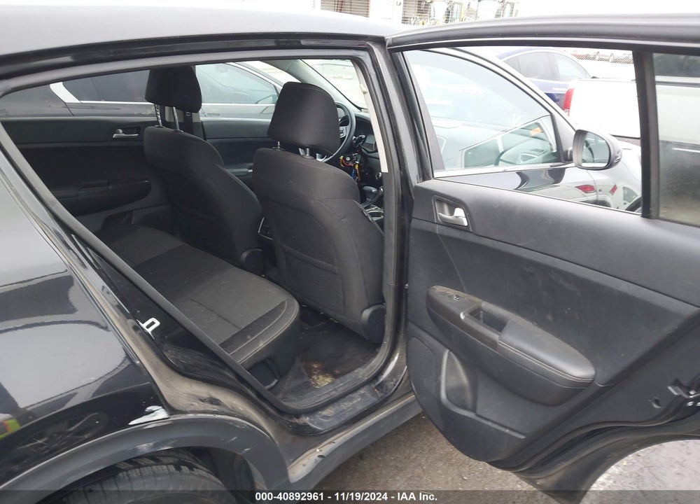2018 KIA SPORTAGE LX VIN: KNDPM3ACXJ7339385