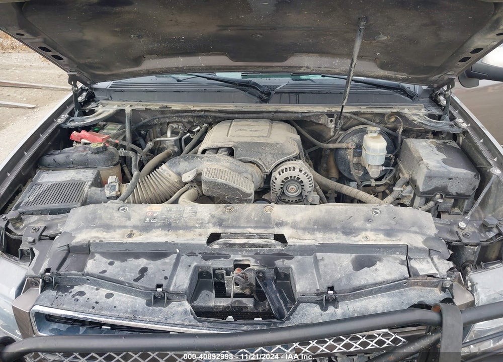 2013 CHEVROLET SUBURBAN 1500 LT VIN: 1GNSKJE78DR326863