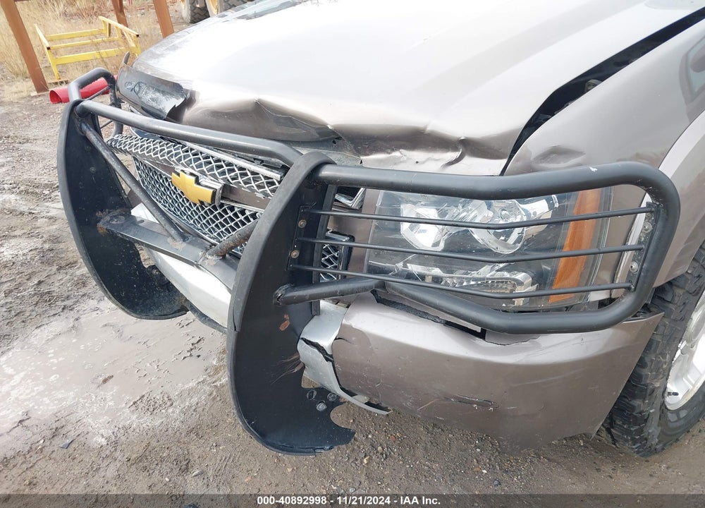 2013 CHEVROLET SUBURBAN 1500 LT VIN: 1GNSKJE78DR326863