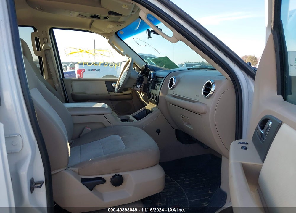 2005 FORD EXPEDITION NBX/XLT VIN: 1FMPU16525LA57801