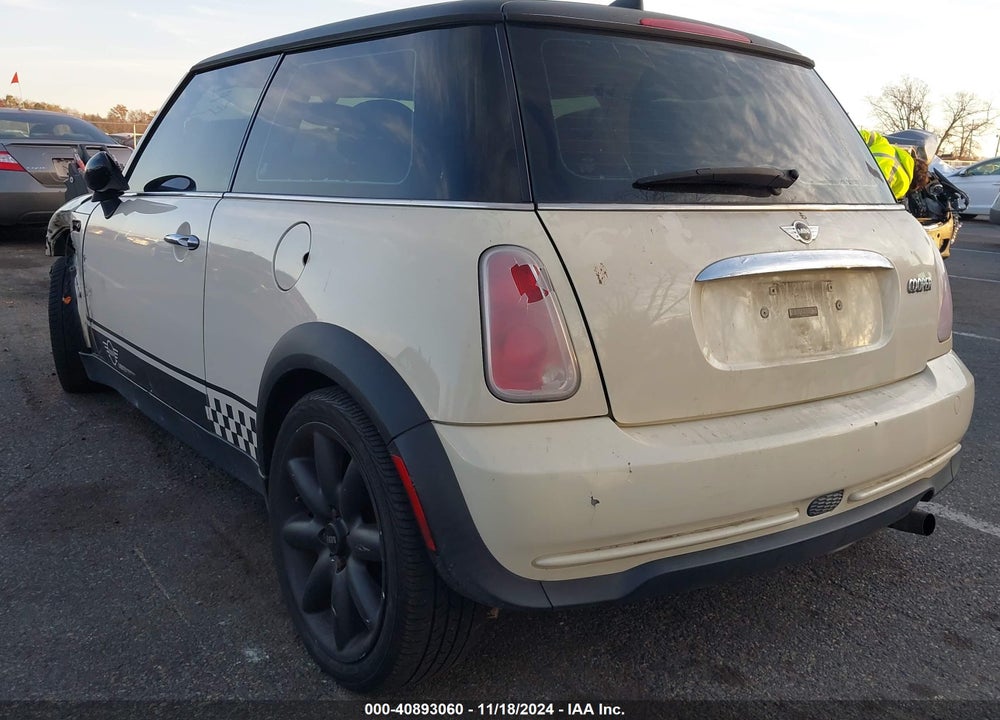 2005 MINI COOPER VIN: WMWRC33435TJ65848