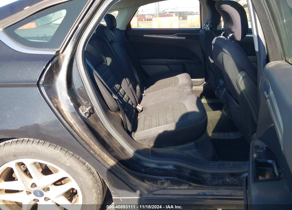 2015 FORD FUSION SE VIN: 3FA6P0H78FR161900