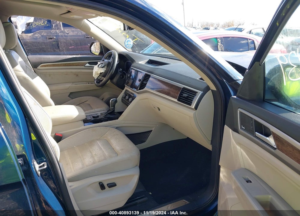 2019 VOLKSWAGEN ATLAS 3.6L V6 SEL PREMIUM VIN: 1V2NR2CAXKC576013