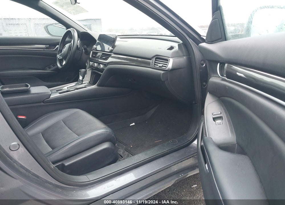 2018 HONDA ACCORD SPORT VIN: 1HGCV1F31JA053020