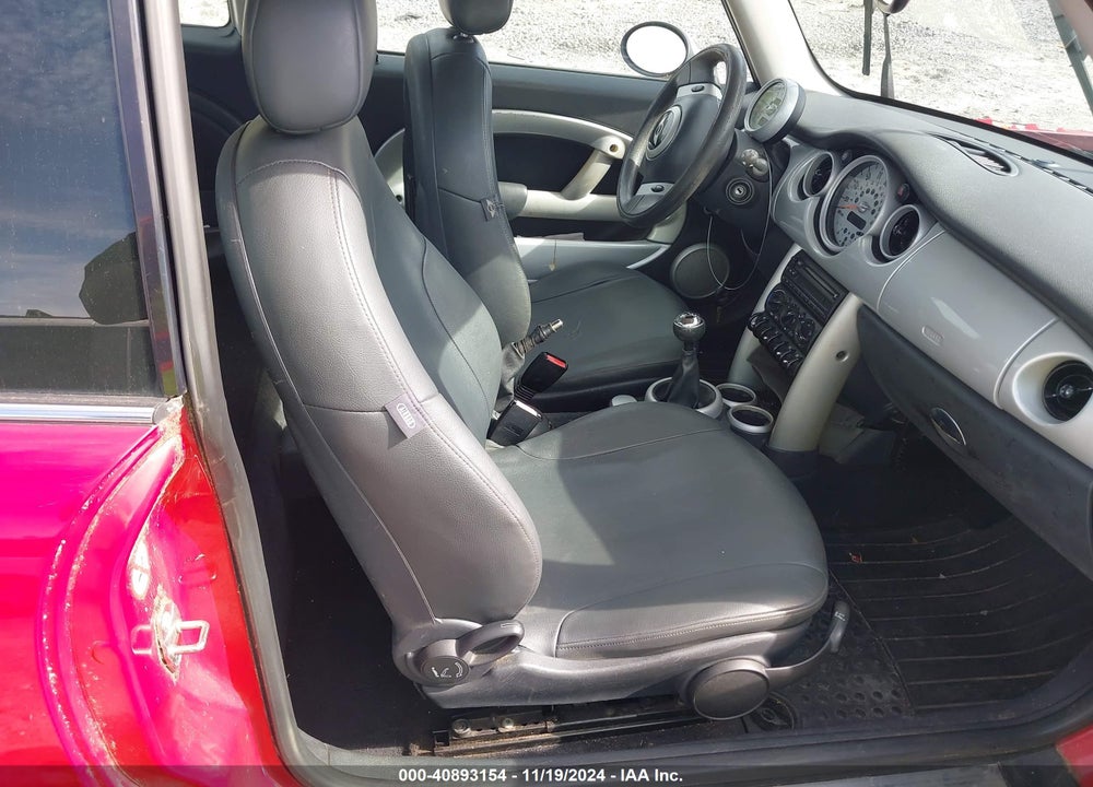 2002 MINI COOPER VIN: WMWRC33452TC31928