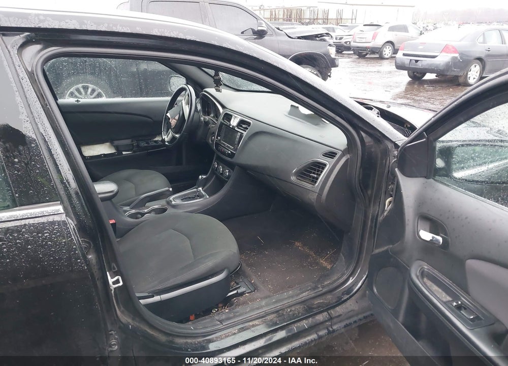 2011 CHRYSLER 200 VIN: 1C3BC1FB4BN625686