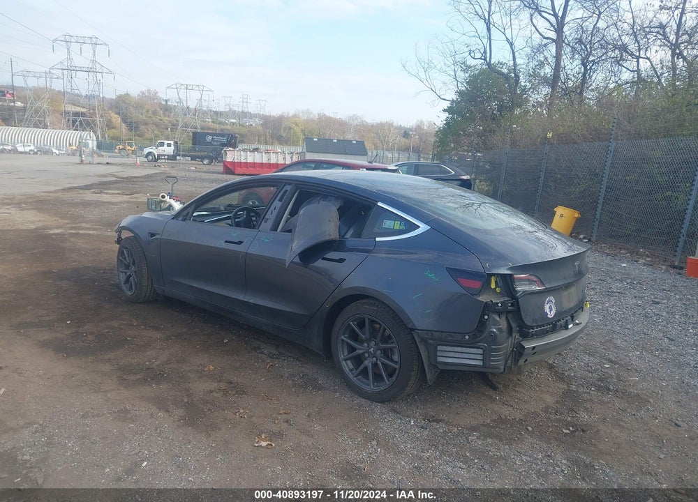 2018 TESLA MODEL 3 LONG RANGE/PERFORMANCE VIN: 5YJ3E1EB2JF103695