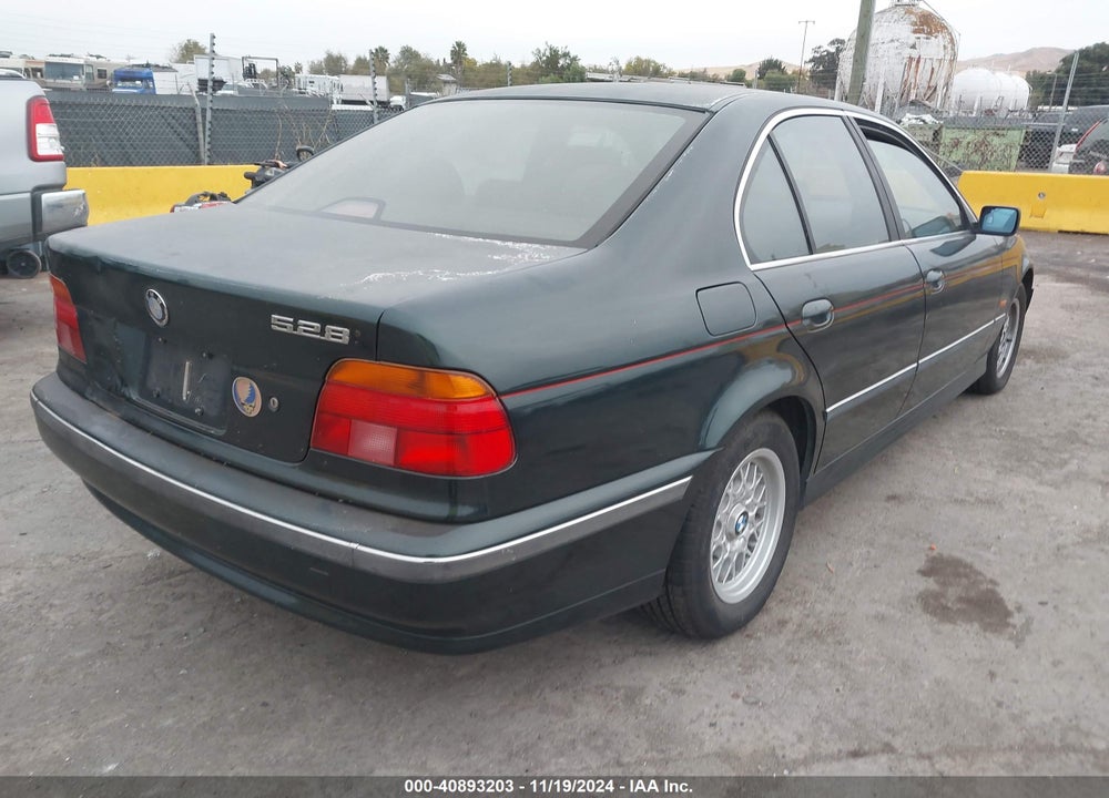 1998 BMW 528I VIN: WBADD6325WBW30712