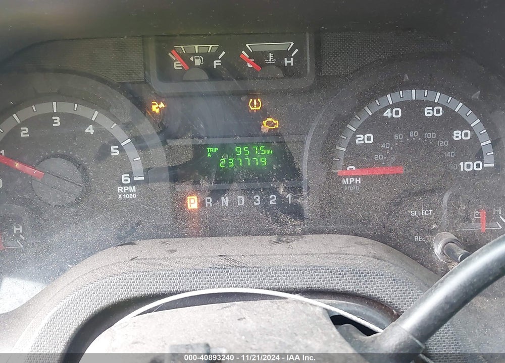 2009 FORD E-350 SUPER DUTY VIN: 1FTSS34S69DA12222