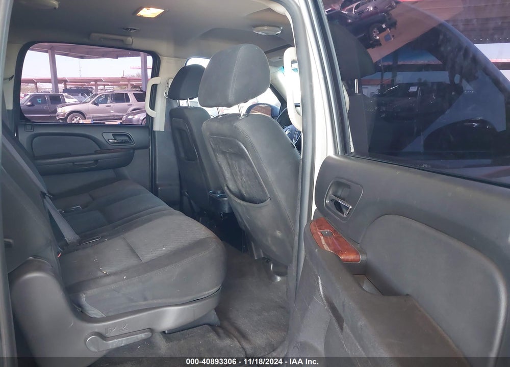 2014 CHEVROLET SUBURBAN 1500 LS VIN: 1GNSCHE07ER174259
