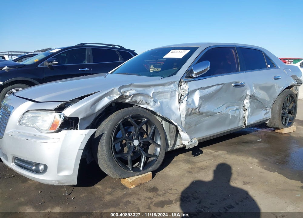 2012 CHRYSLER 300C VIN: 2C3CCAET4CH242582