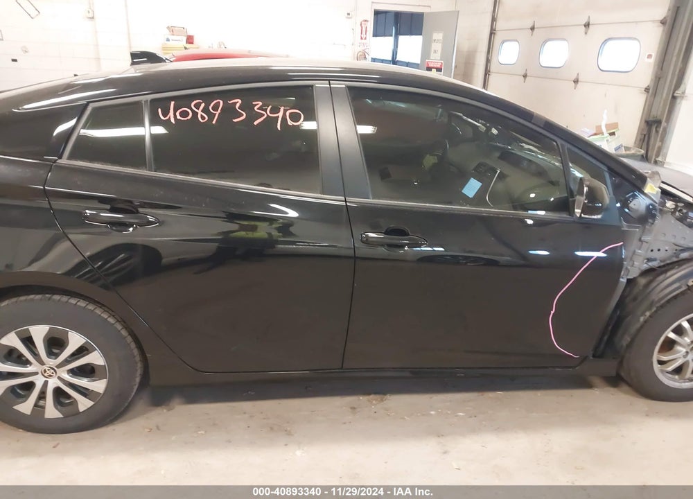 2021 TOYOTA PRIUS VIN: JTDL9MFU7M3029438