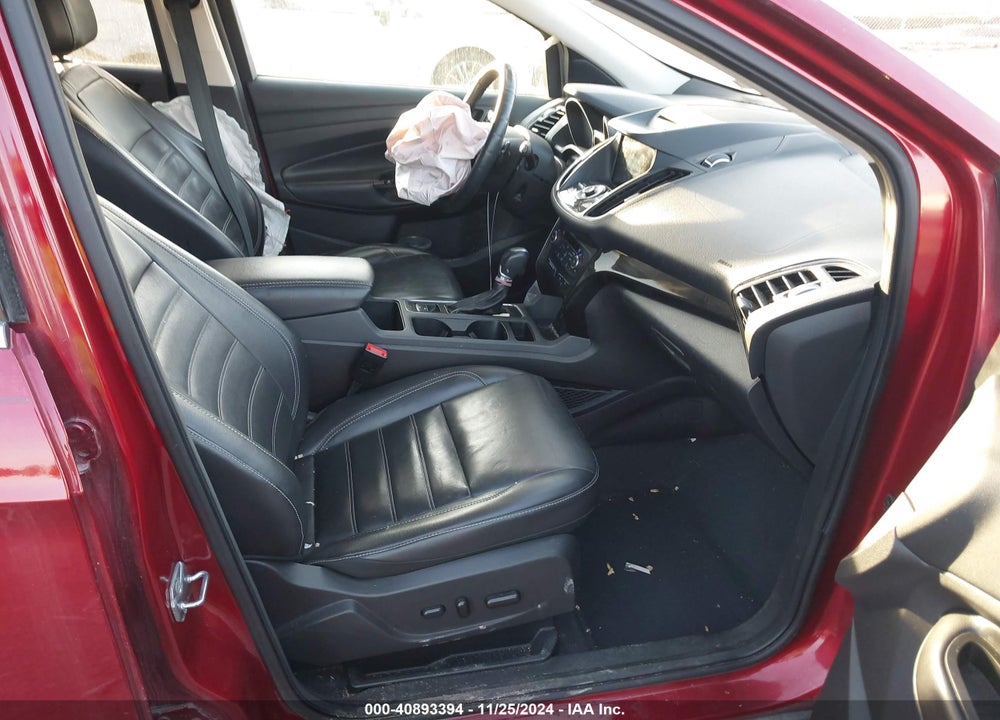 2017 FORD ESCAPE TITANIUM VIN: 1FMCU9J93HUC44454