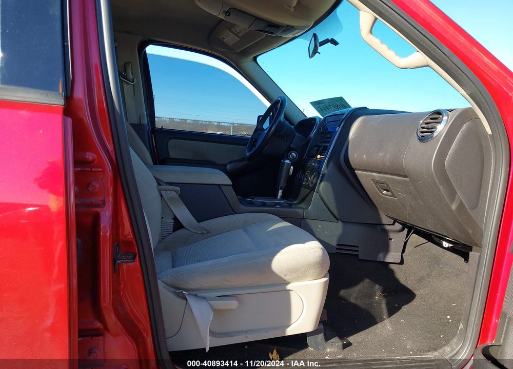 2008 FORD EXPLORER XLT VIN: 1FMEU73E98UA23593