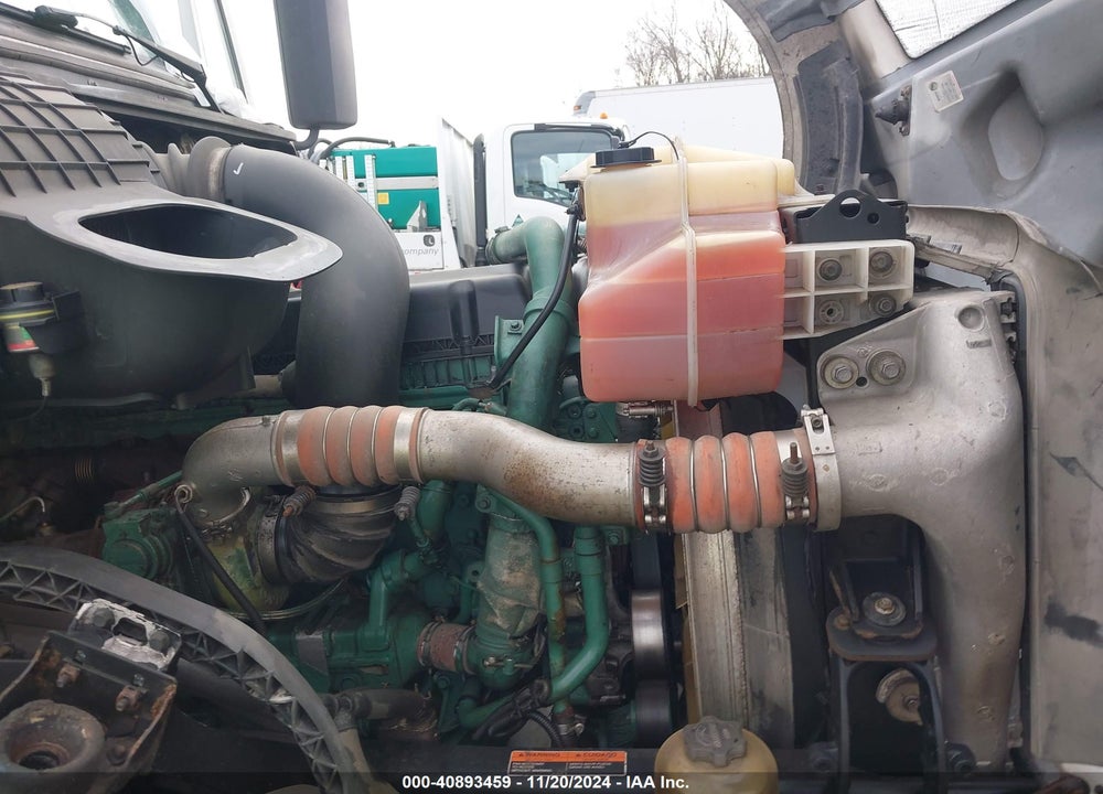 2017 VOLVO VNL VIN: 4V4NC9EH7HN976263