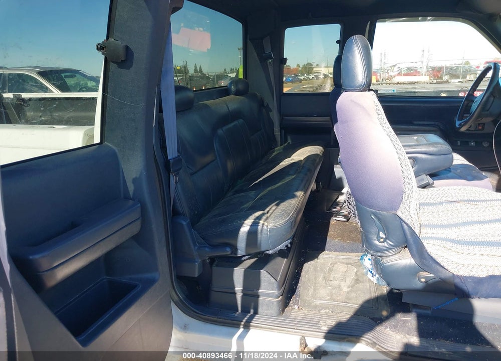 1998 CHEVROLET K1500 FLEETSIDE VIN: 2GCEK19R6W1175177
