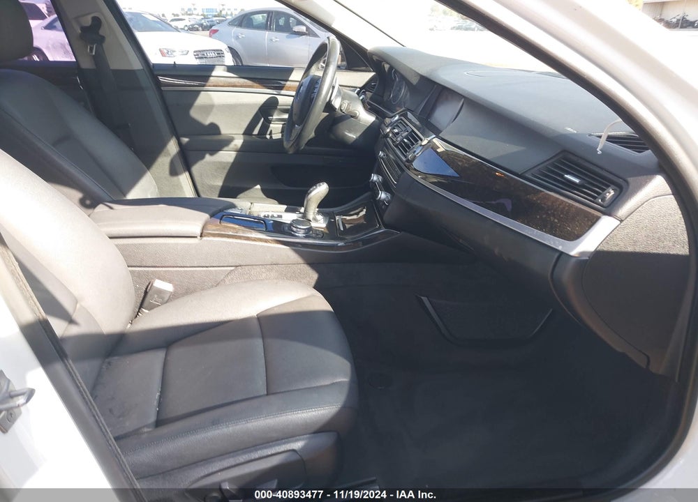 2016 BMW 528I VIN: WBA5A5C56GG354885