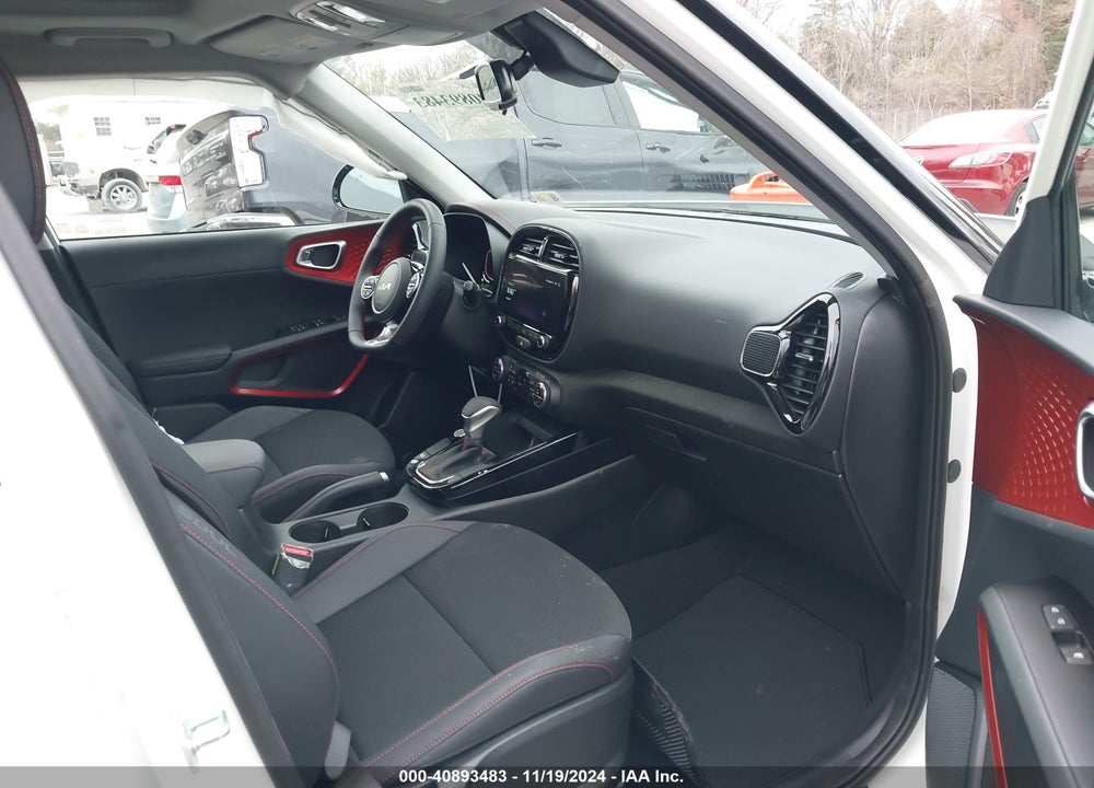 2025 KIA SOUL GT LINE VIN: KNDJ53AU2S7924894