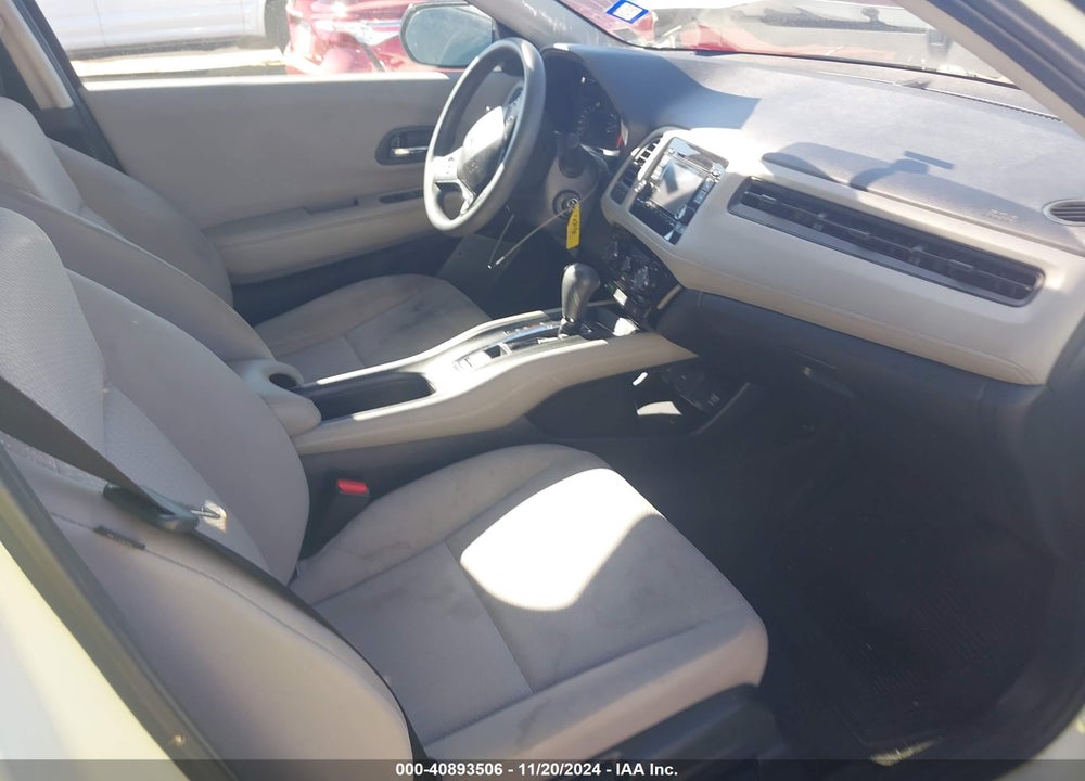 2016 HONDA HR-V LX VIN: 3CZRU6H35GM755093