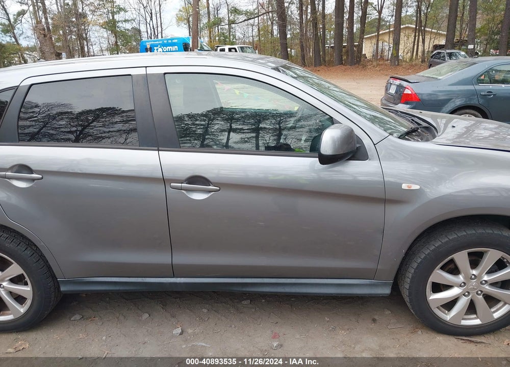 2015 MITSUBISHI OUTLANDER SPORT ES VIN: 4A4AP3AU8FE037479