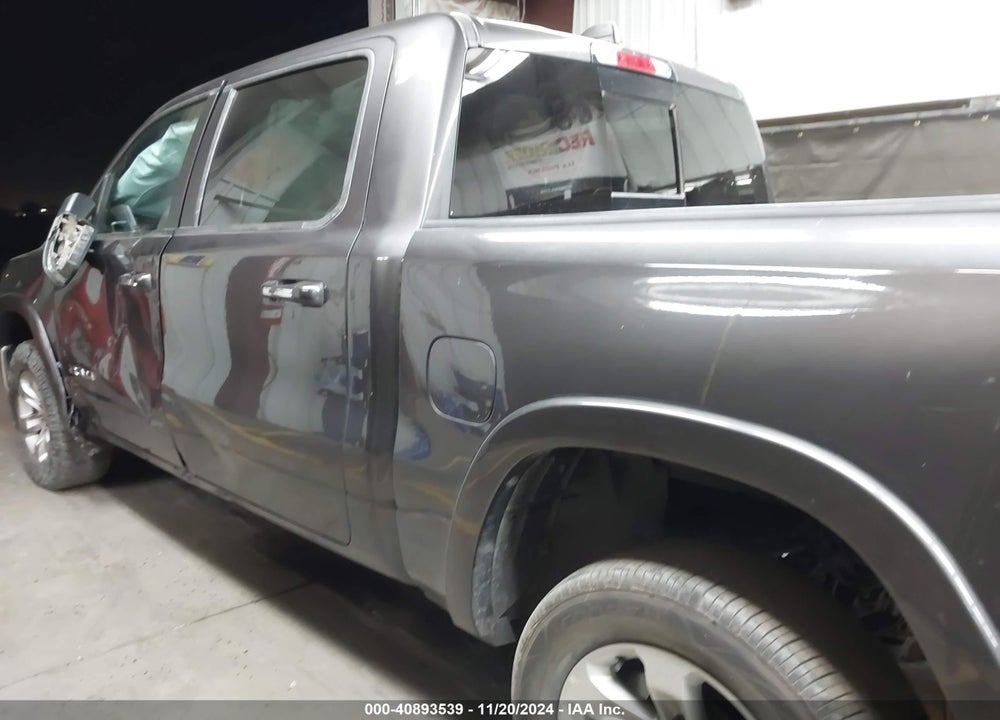 2021 RAM 1500 LAIE  4X4 5'7 BOX VIN: 1C6SRFJT5MN816695