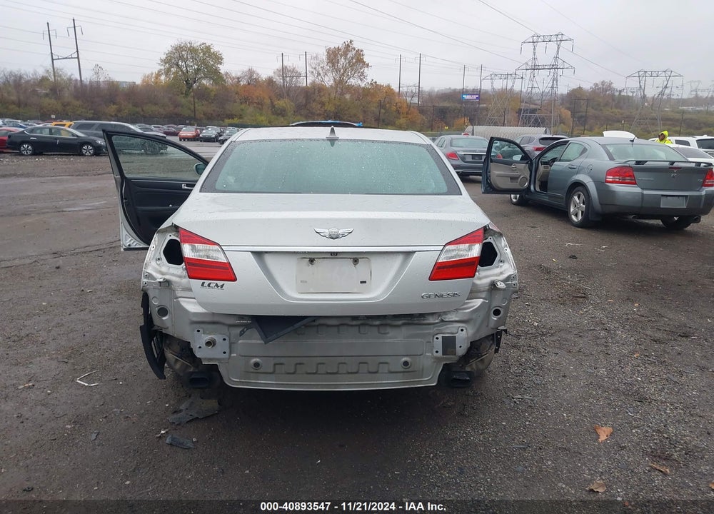 2013 HYUNDAI GENESIS 3.8 VIN: KMHGC4DD1DU234880
