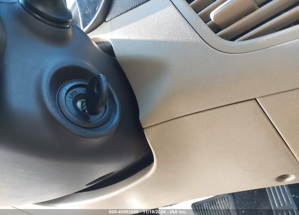 2013 HYUNDAI ELANTRA GLS VIN: KMHDH4AE9DU939525