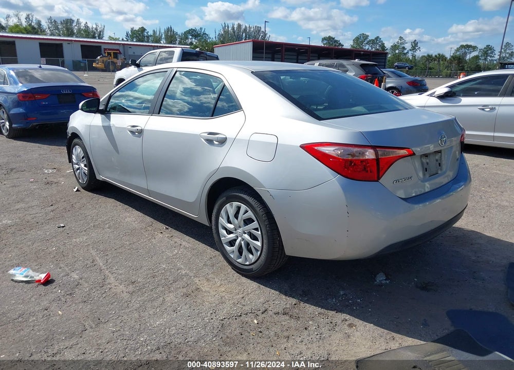 2017 TOYOTA COROLLA LE VIN: 5YFBURHE6HP705713