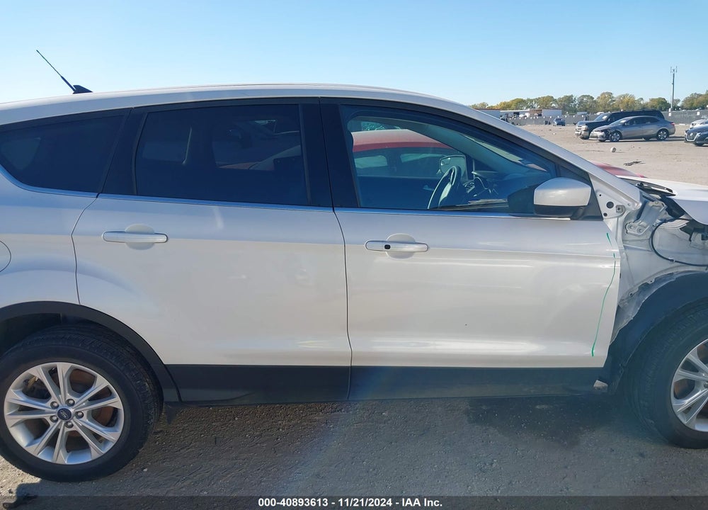 2019 FORD ESCAPE SE VIN: 1FMCU9GD7KUA85134