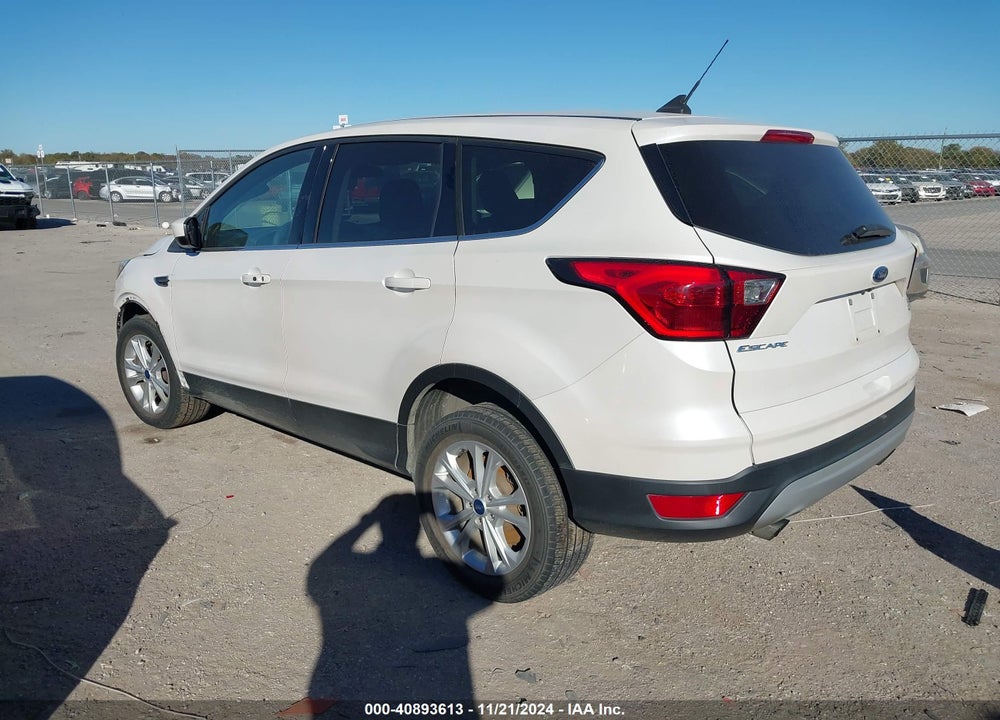 2019 FORD ESCAPE SE VIN: 1FMCU9GD7KUA85134