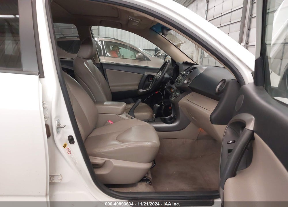 2007 TOYOTA RAV4 LIMITED V6 VIN: JTMBK31V375028452