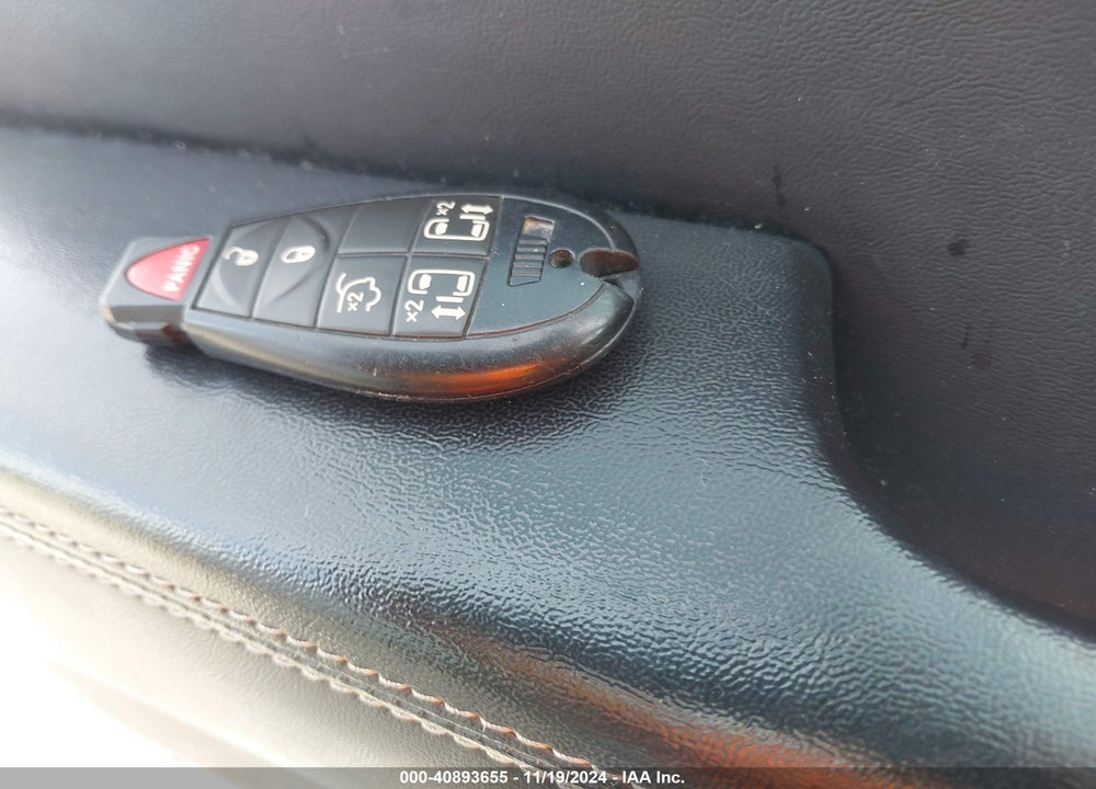 2013 CHRYSLER TOWN & COUNTRY TOURING VIN: 2C4RC1BG7DR708594