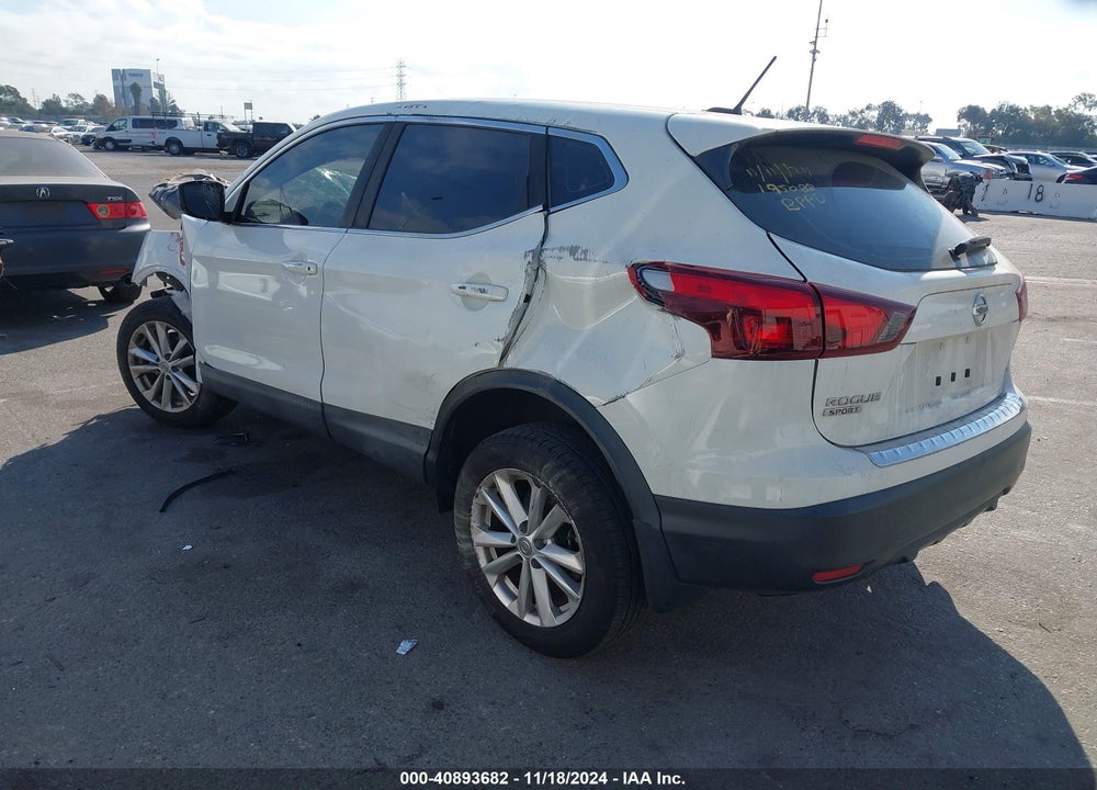 2018 NISSAN ROGUE SPORT VIN: JN1BJ1CP9JW195098