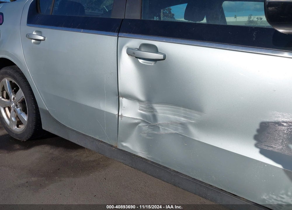 2012 CHEVROLET VOLT VIN: 1G1RA6E49CU105869