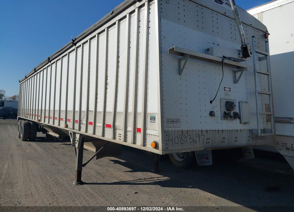 2007 CORNHUSKER --- VIN: 1T92C422070007323