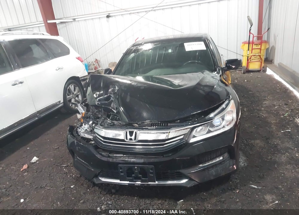 2016 HONDA ACCORD SPORT VIN: 1HGCR2F52GA034402