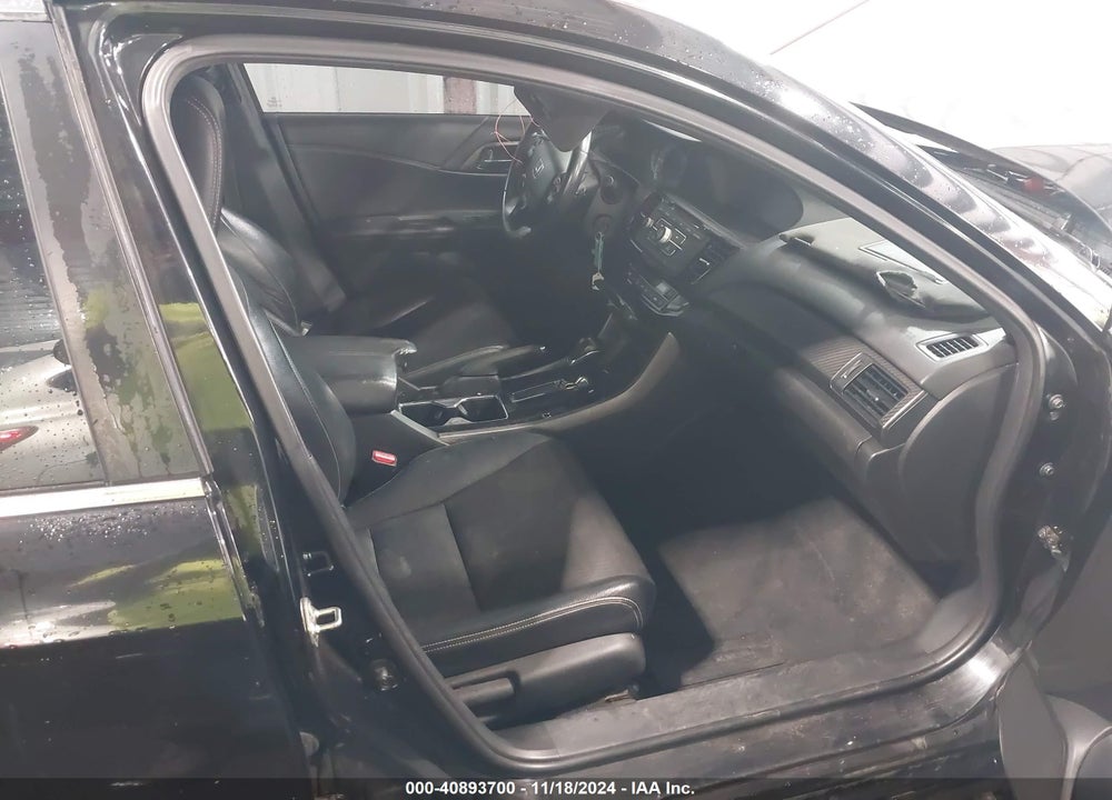 2016 HONDA ACCORD SPORT VIN: 1HGCR2F52GA034402
