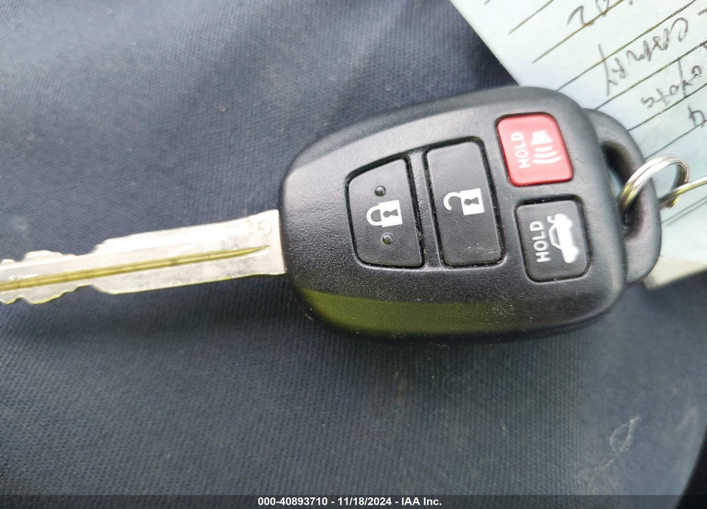 2014 TOYOTA CAMRY SE VIN: 4T1BF1FK4EU848402