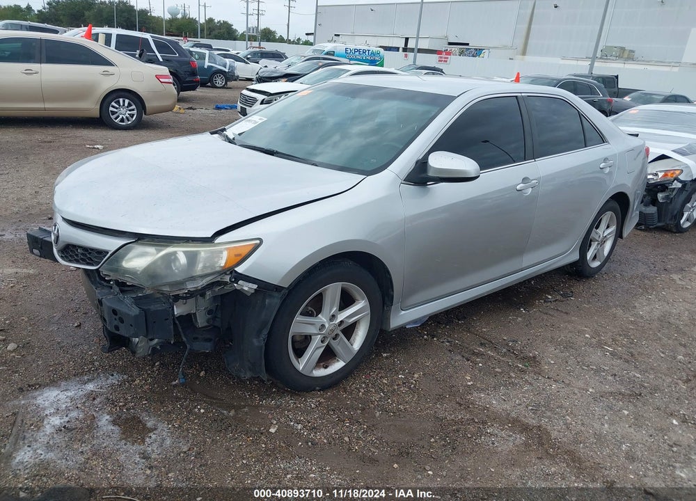2014 TOYOTA CAMRY SE VIN: 4T1BF1FK4EU848402
