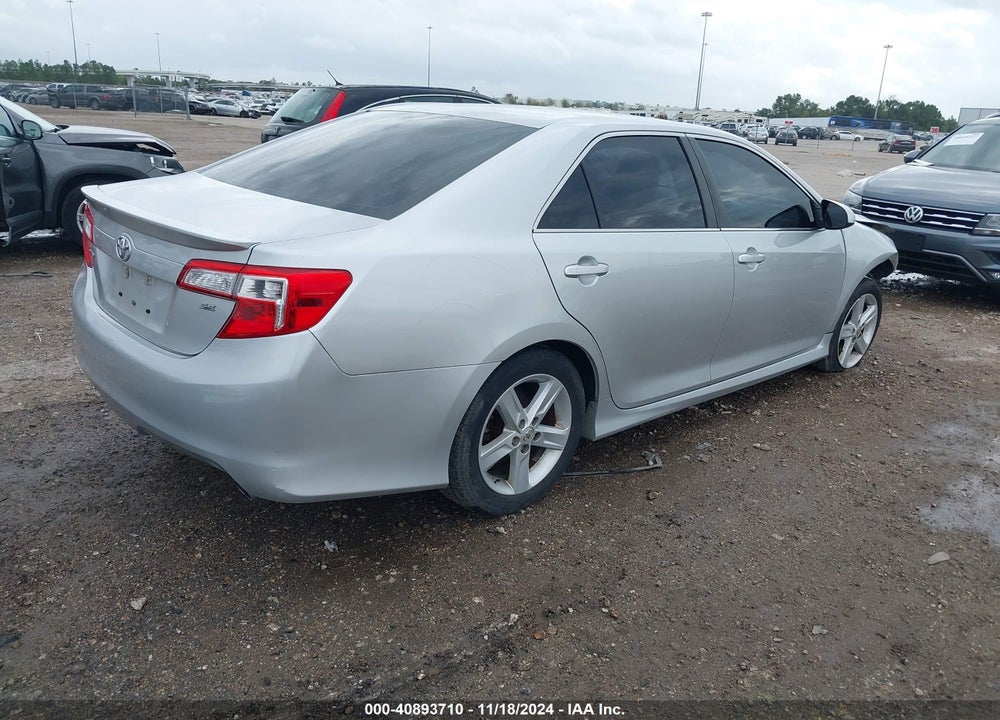 2014 TOYOTA CAMRY SE VIN: 4T1BF1FK4EU848402