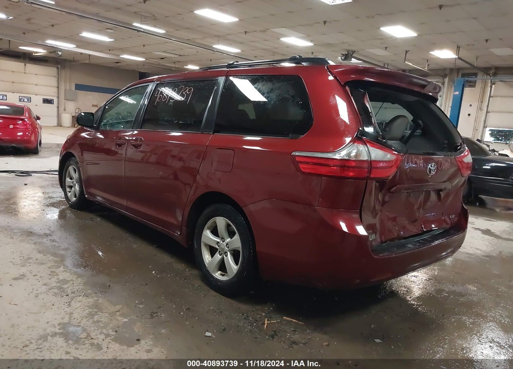 2015 TOYOTA SIENNA LE 8 PASSENGER VIN: 5TDKK3DC4FS555418