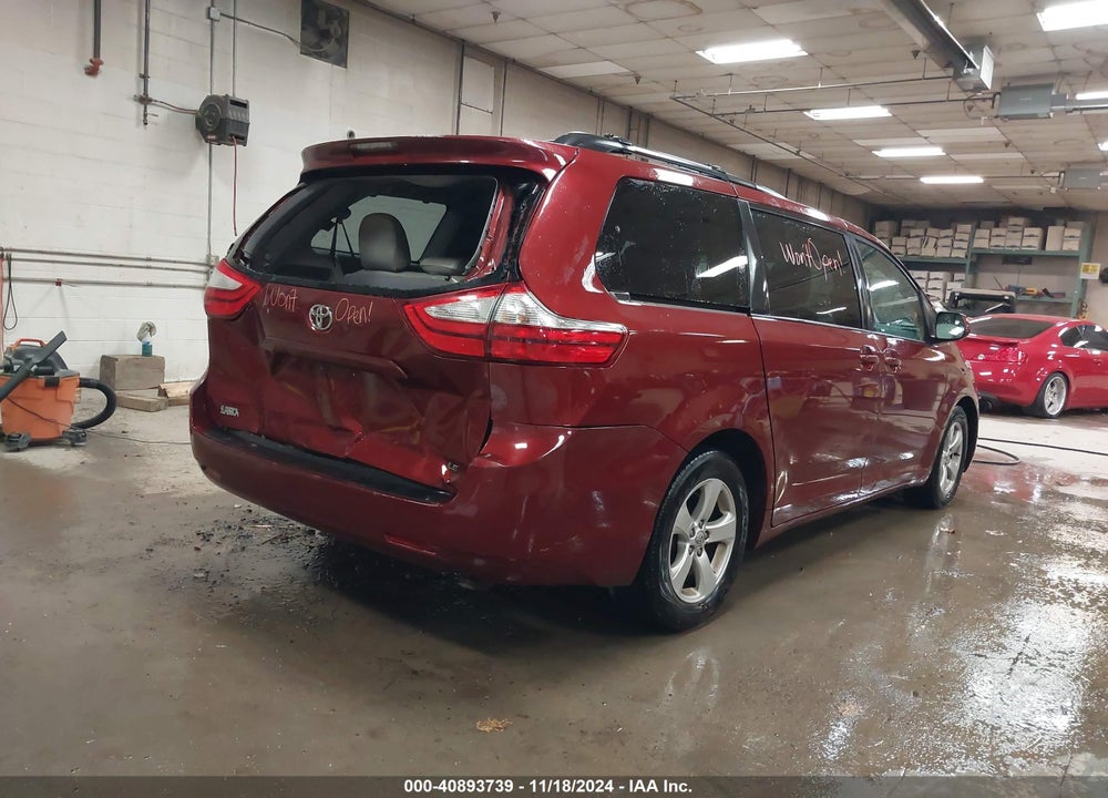 2015 TOYOTA SIENNA LE 8 PASSENGER VIN: 5TDKK3DC4FS555418